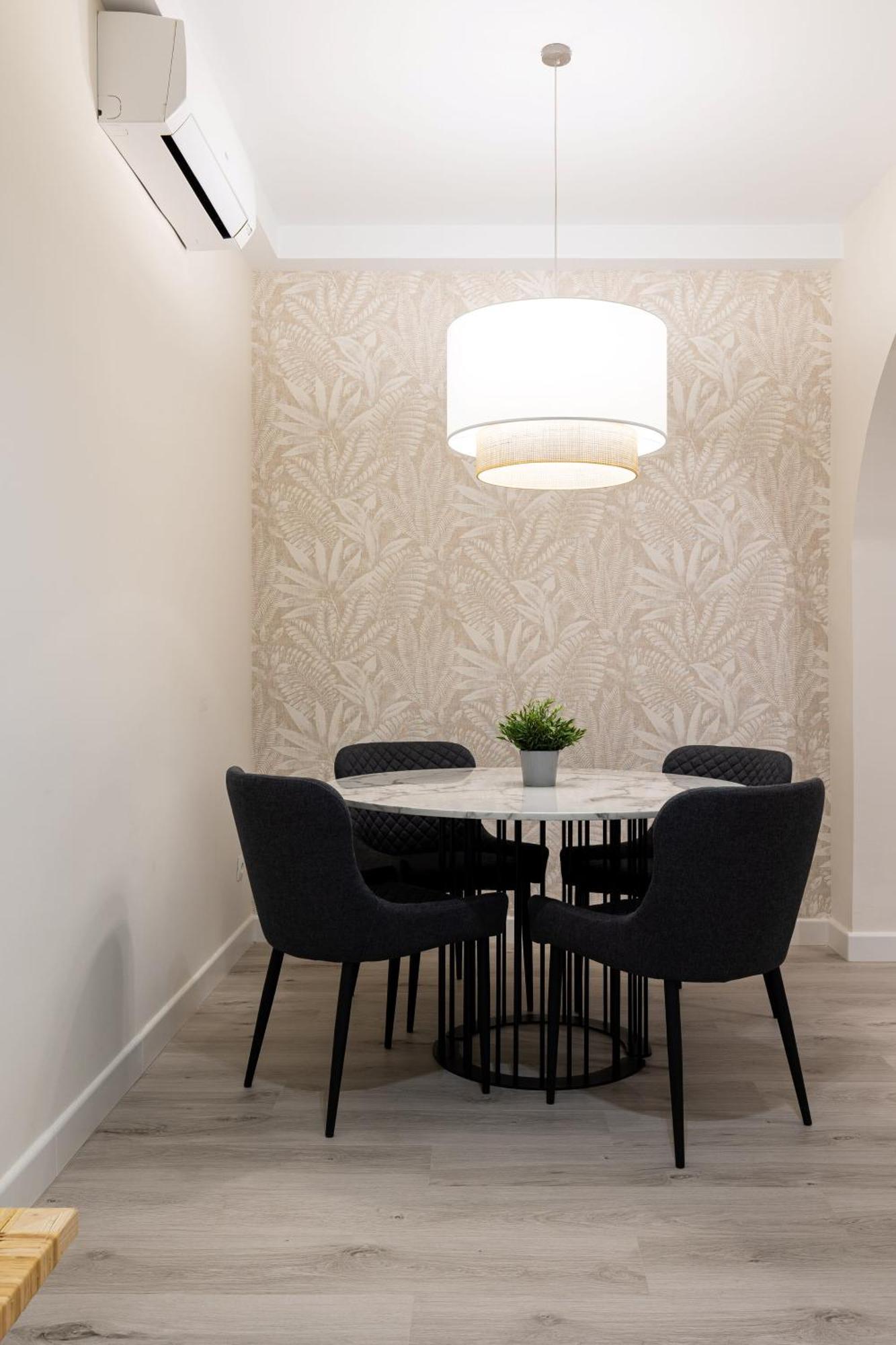 Cozy Apartment In The Heart Of Málaga Extérieur photo